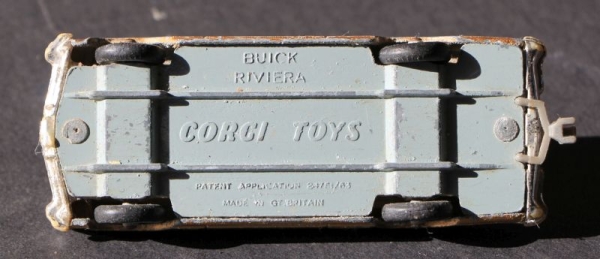 Corgi Toys Buick Rivera 1963 DieCast Model (2280)